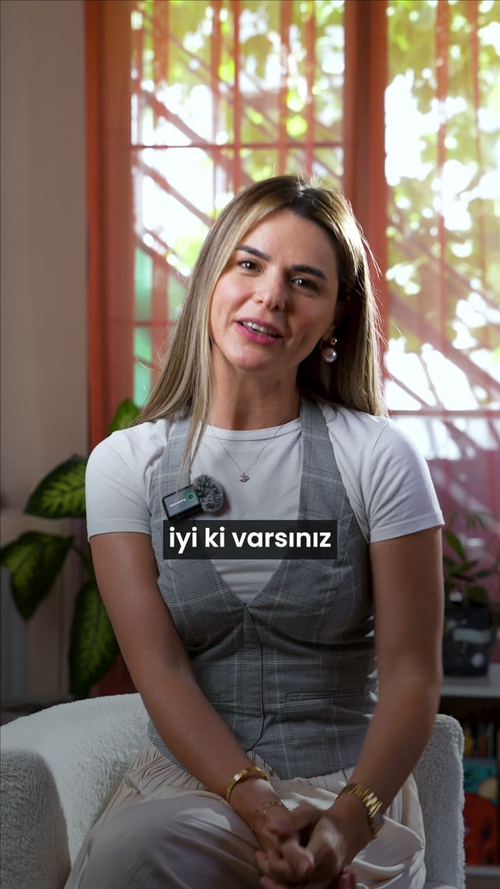 Neşe Erberk Anaokulu adına Yaprak Altın, Studio Gria hakkında konuşurken