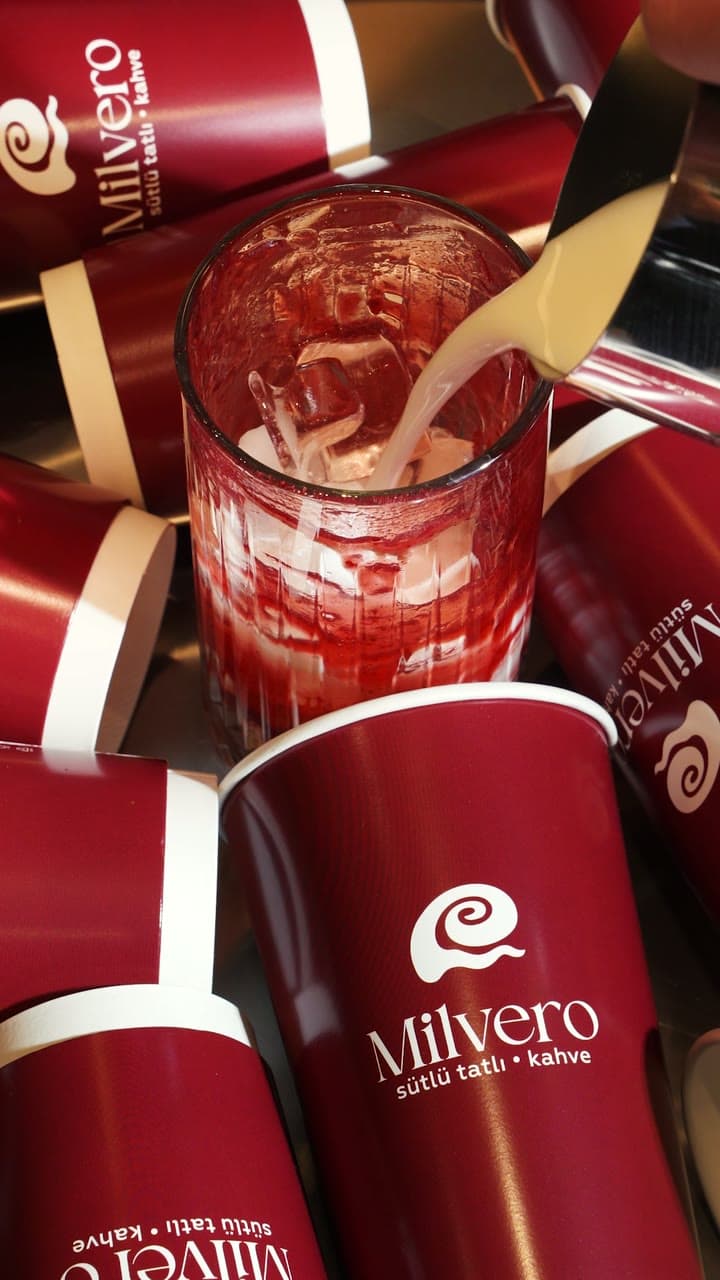 Milvero Coffee için çektiğimiz ürün Reels'i