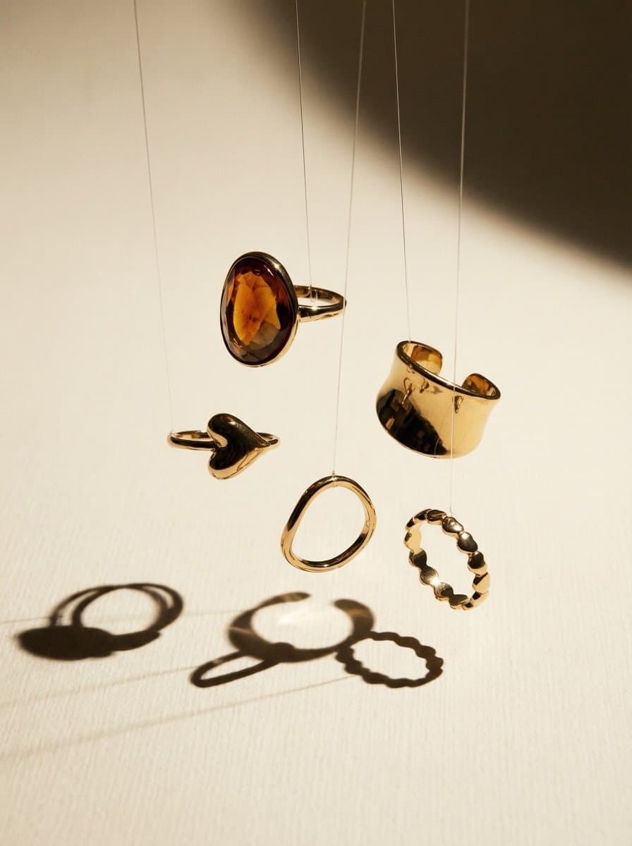 Lucea Jewelry için yapay zeka ile üretilmiş kompozisyon